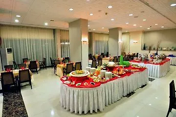 Golden Tulip Hotel Jeddah 3*,