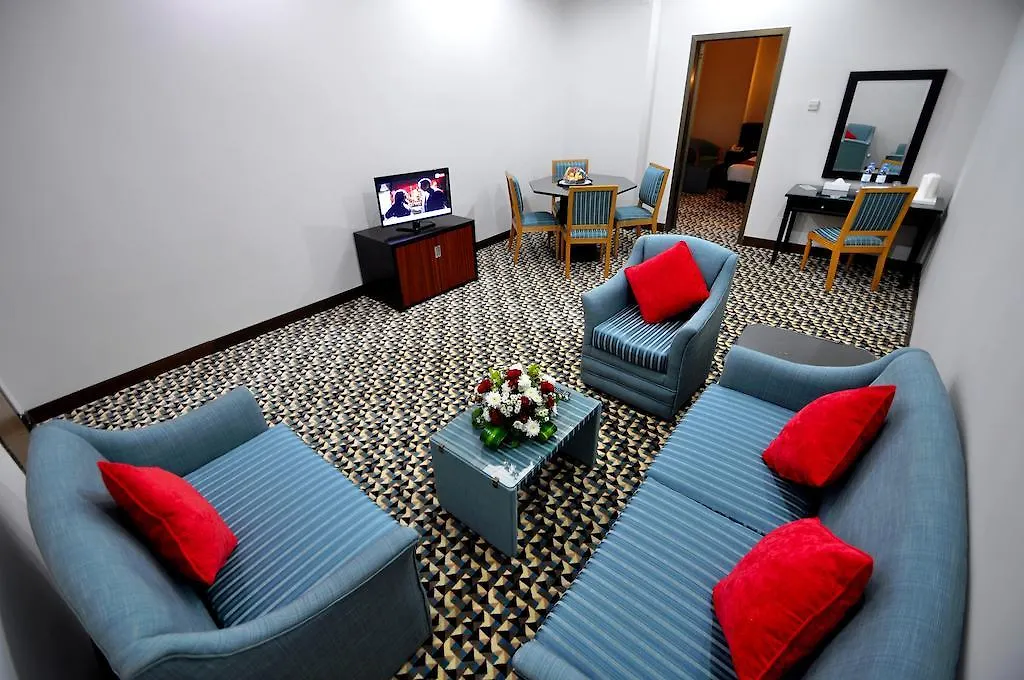 Golden Tulip Hotel جدة